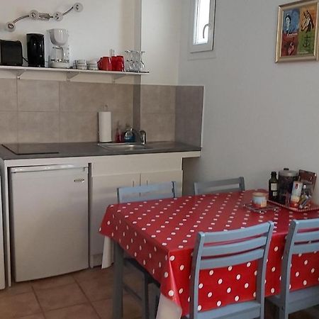 L'Appartement De L'Eglise سانت ماري دو لا مير المظهر الخارجي الصورة